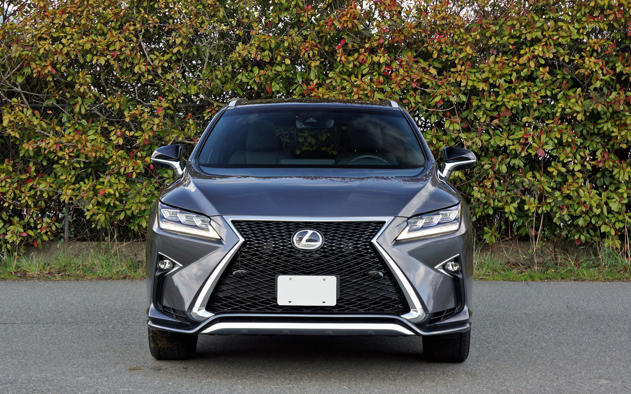 Comparison Lincoln Nautilus Black Label 2021 vs Lexus RX 350 F